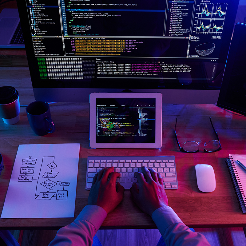 Sizi dijital geleceğe birlikte taşıyalım.